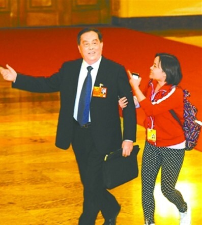 拦部姐走红被部长调侃 拦部姐赵倩 赵倩 赵倩生活照 拦部秘籍