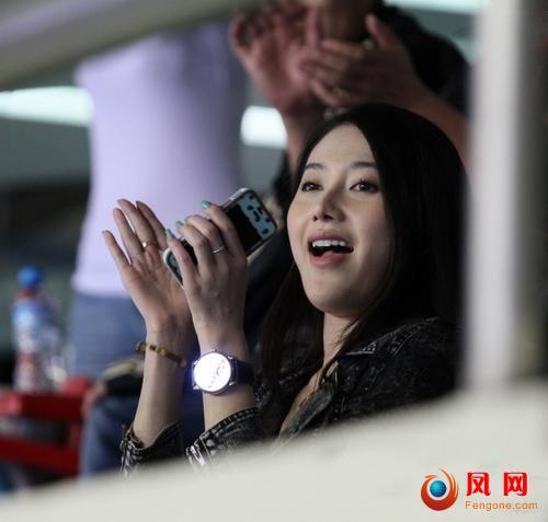 吴曦女友 吴曦 申花吴曦 国脚吴曦 吴曦女友照片